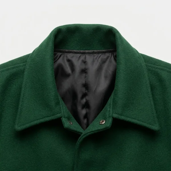 Green wool byron collar.